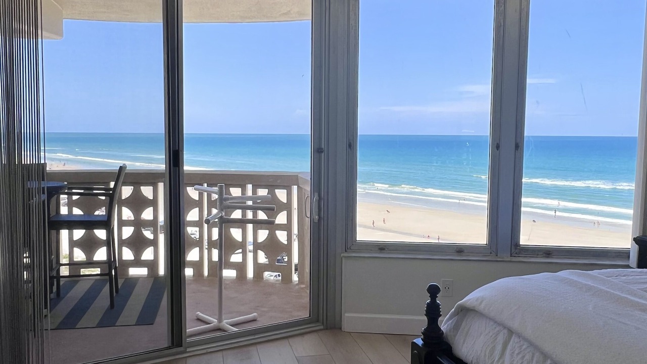 Photo of Bedroom in New Smyrna Beach