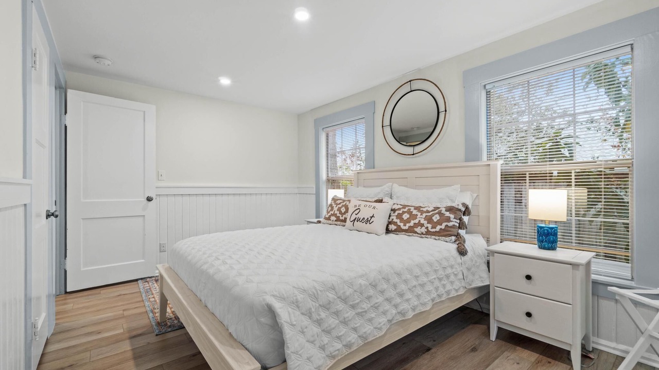 Photo of Bedroom in Gulfview Heights