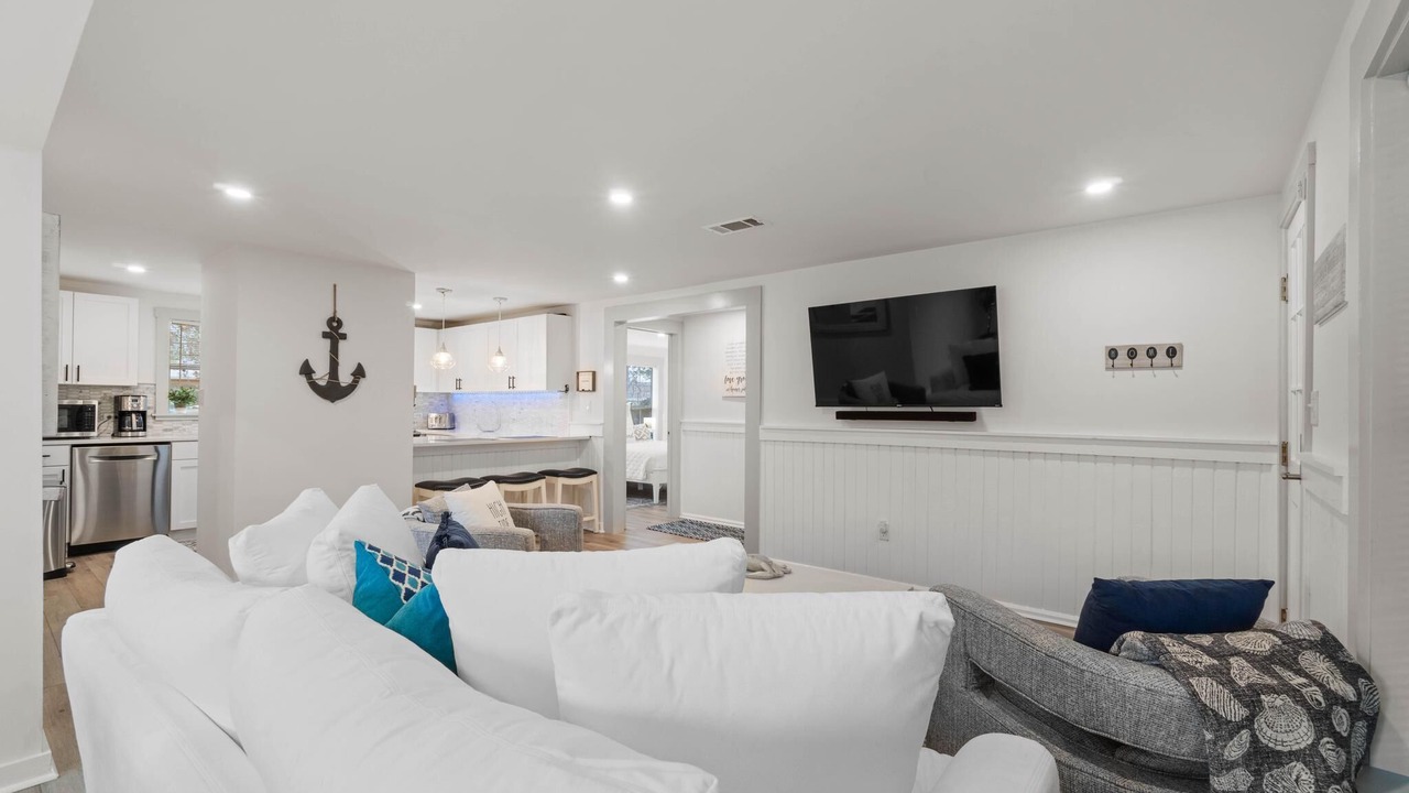 Photo of Livingroom in Gulfview Heights