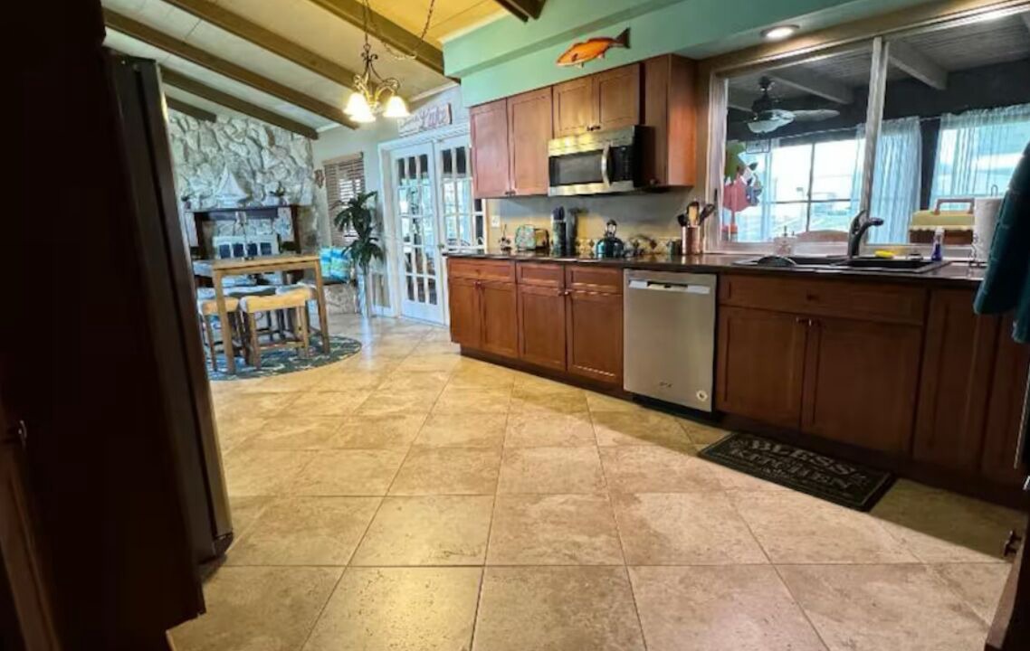 Photo of Kitchen in Taylor Creek