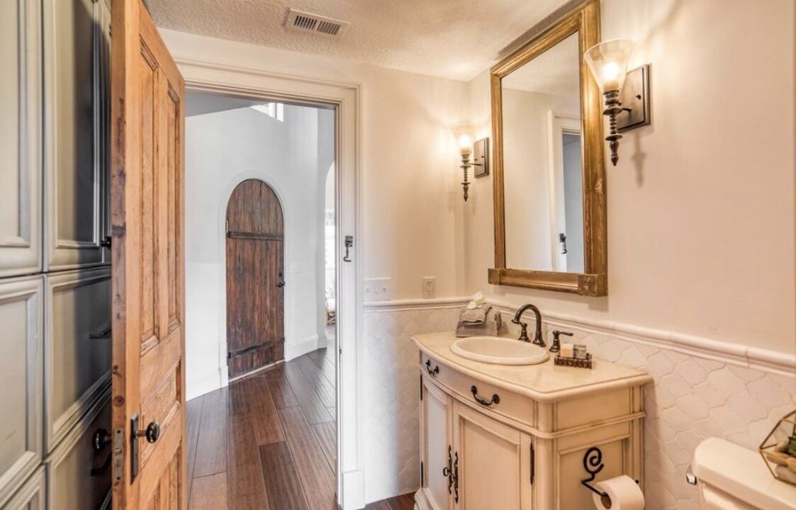 Photo of Bathroom in Butler Beach