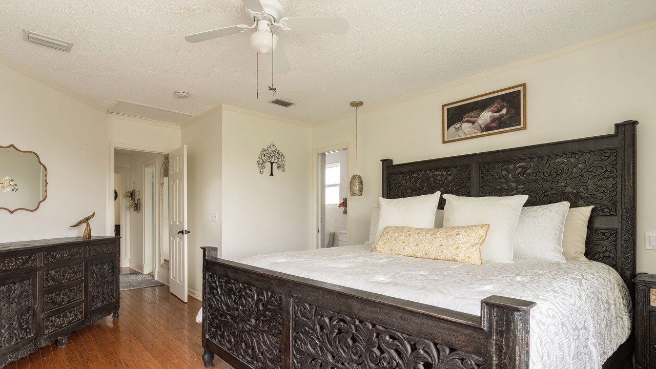 Photo of Bedroom in Butler Beach