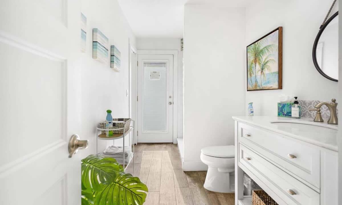 Photo of Bathroom in Crescent Beach