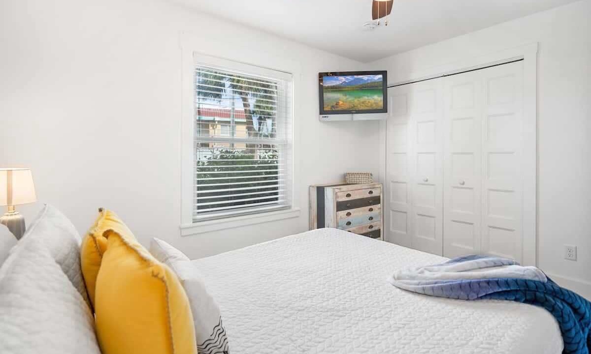 Photo of Bedroom in Crescent Beach