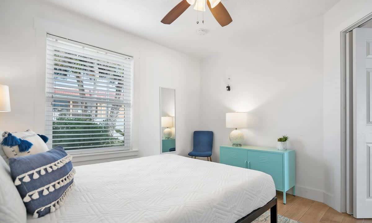 Photo of Bedroom in Crescent Beach