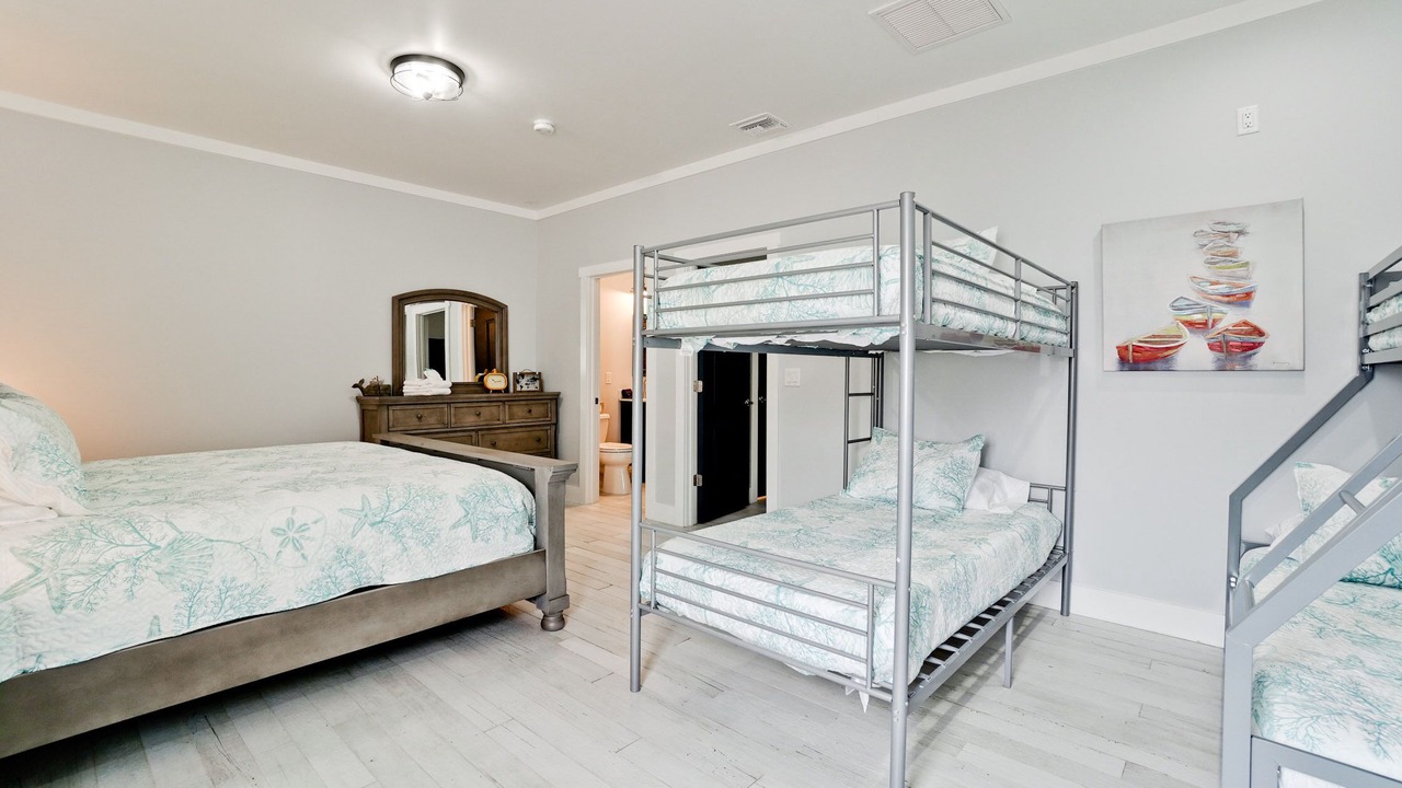 Photo of Bedroom in Trailer Estates