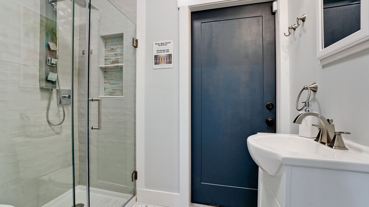 Photo of Bathroom in Trailer Estates
