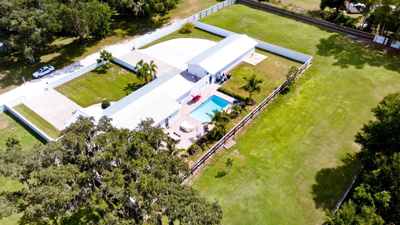 Photo of Outdoor in Trailer Estates