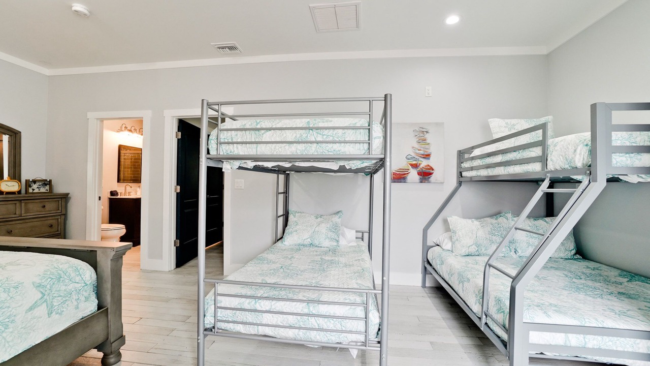 Photo of Bedroom in Trailer Estates