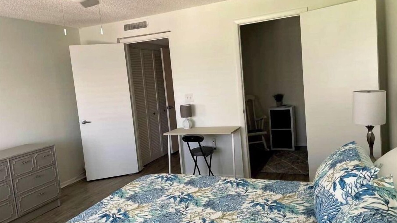 Photo of Bedroom in Crescent Beach