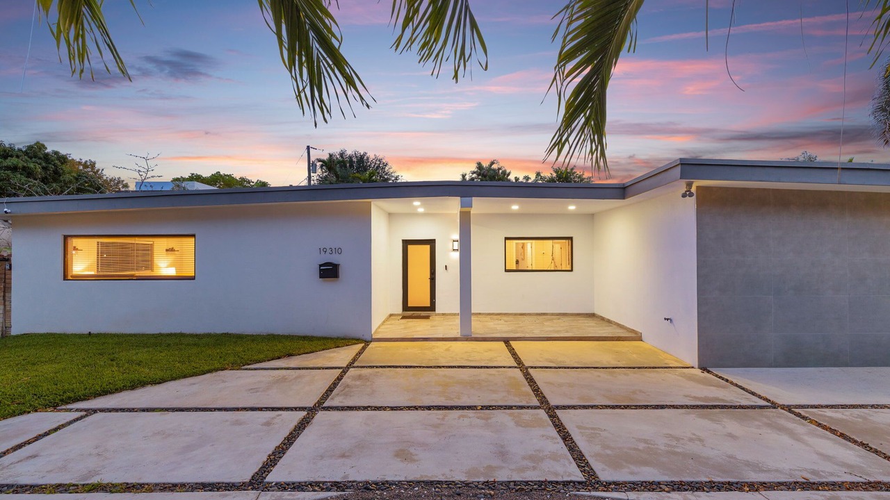 Photo of Outdoor in North Miami Beach