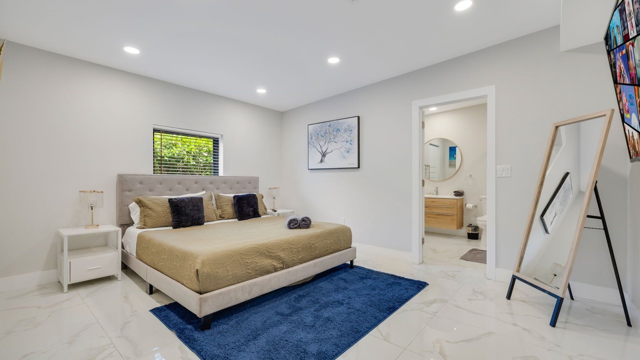 Photo of Bedroom in North Miami Beach