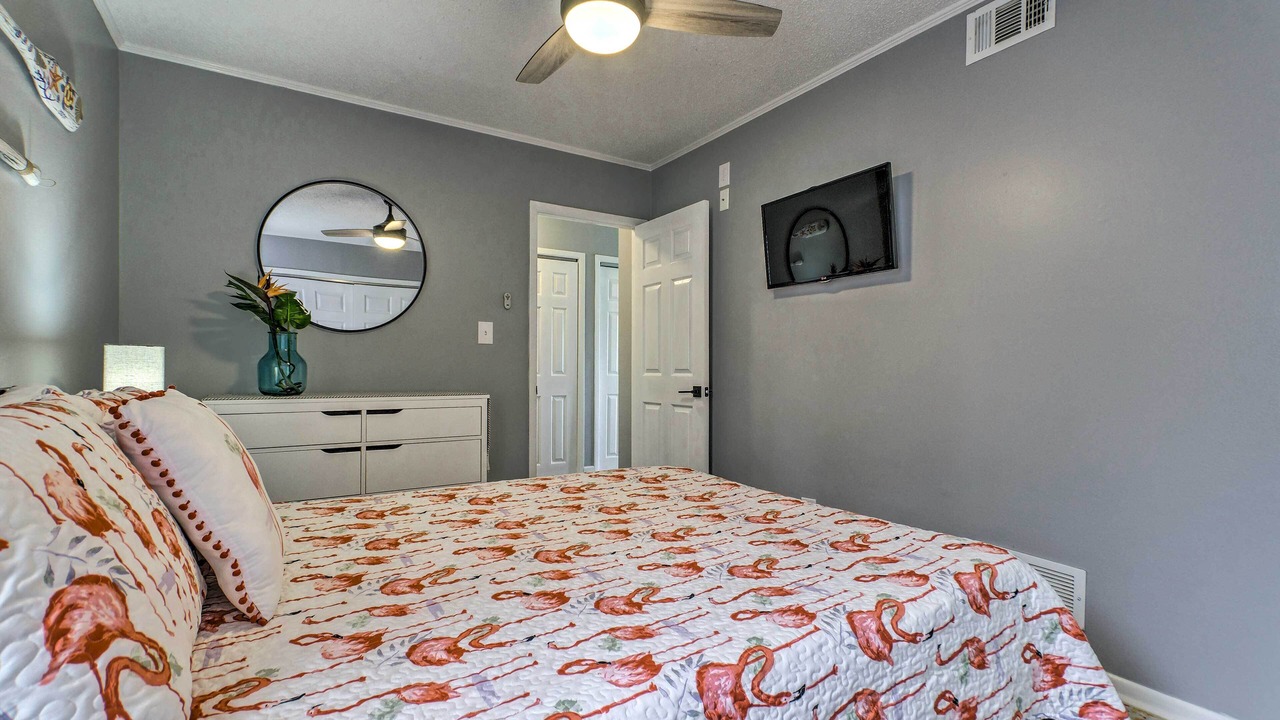 Photo of Bedroom in Holiday Isle