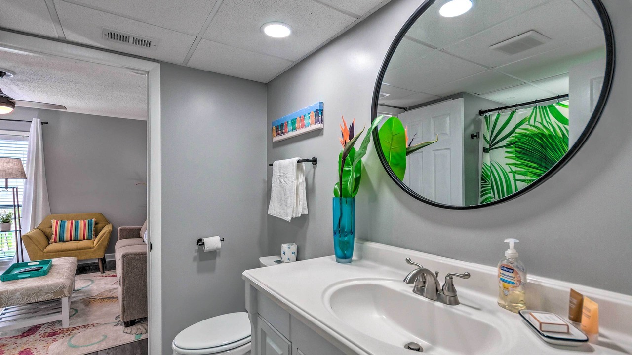 Photo of Bathroom in Holiday Isle