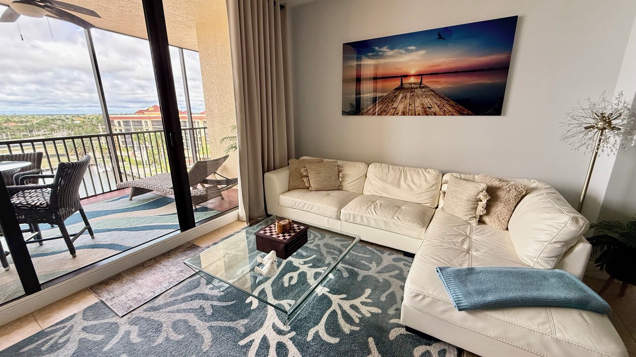 Photo of Livingroom in Cape Harbour
