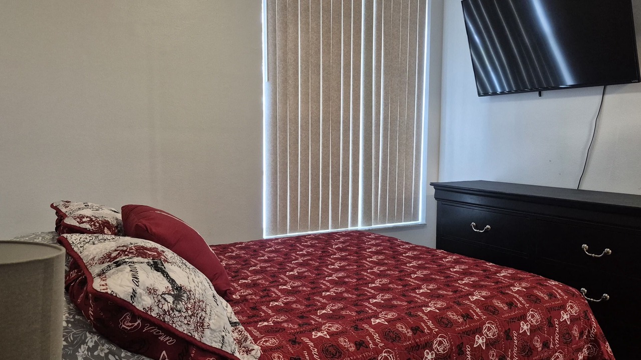 Photo of Bedroom in Meadow Woods