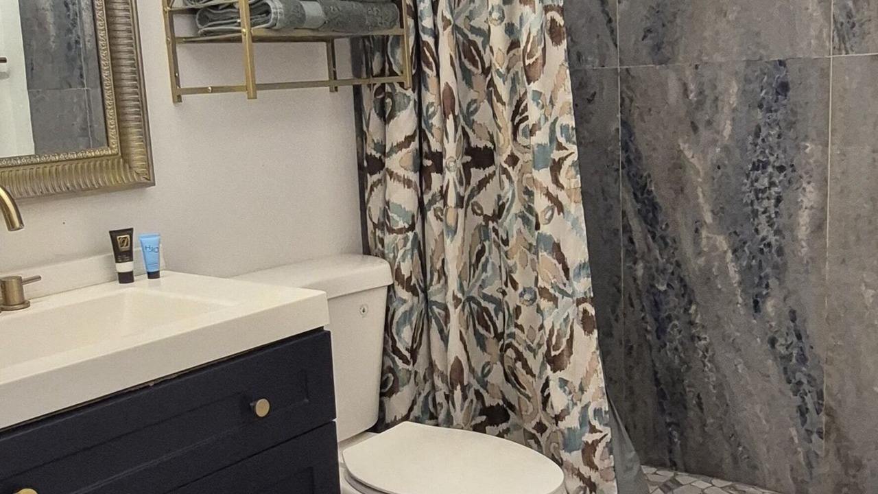 Photo of Bathroom in Meadow Woods