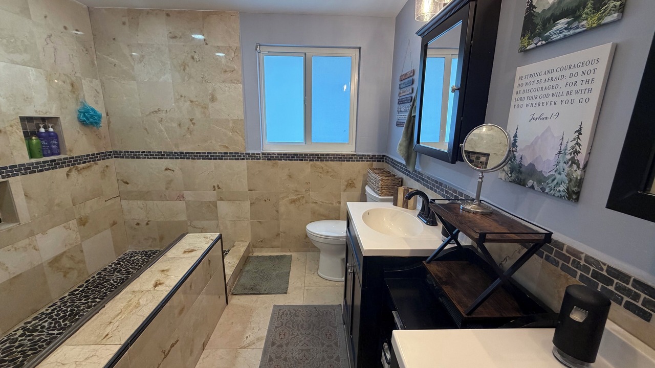 Photo of Bathroom in Alabama Grove Terrace