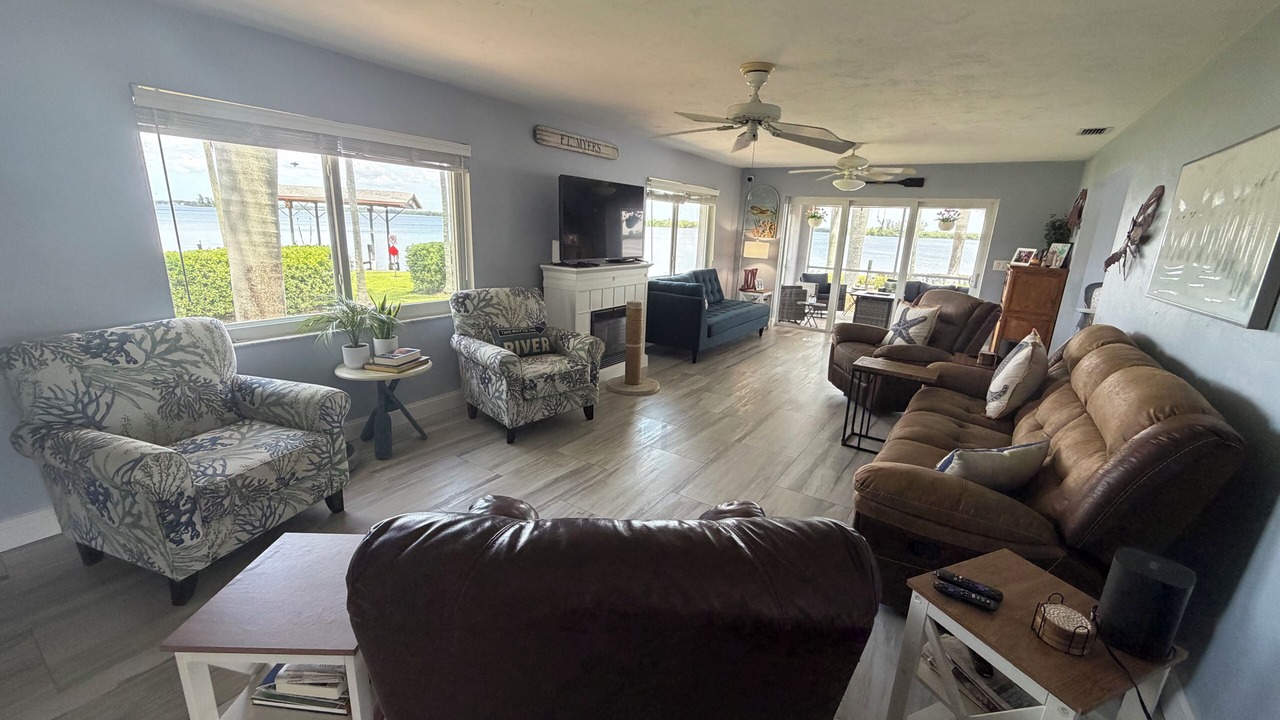 Photo of Livingroom in Alabama Grove Terrace