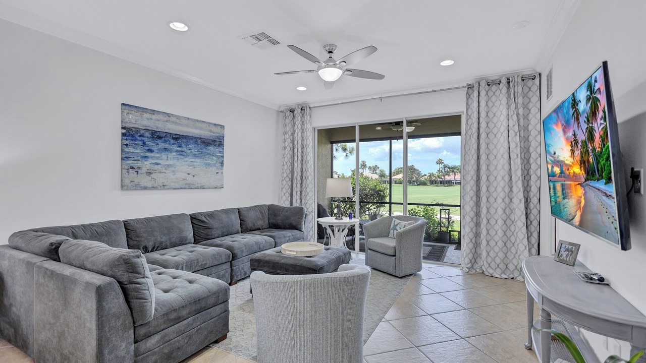 Photo of Livingroom in Lakewood Ranch