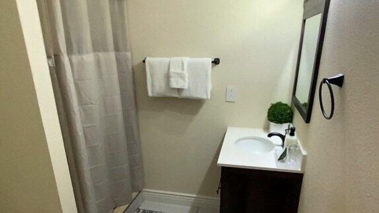 Photo of Bathroom in Crystal Cove