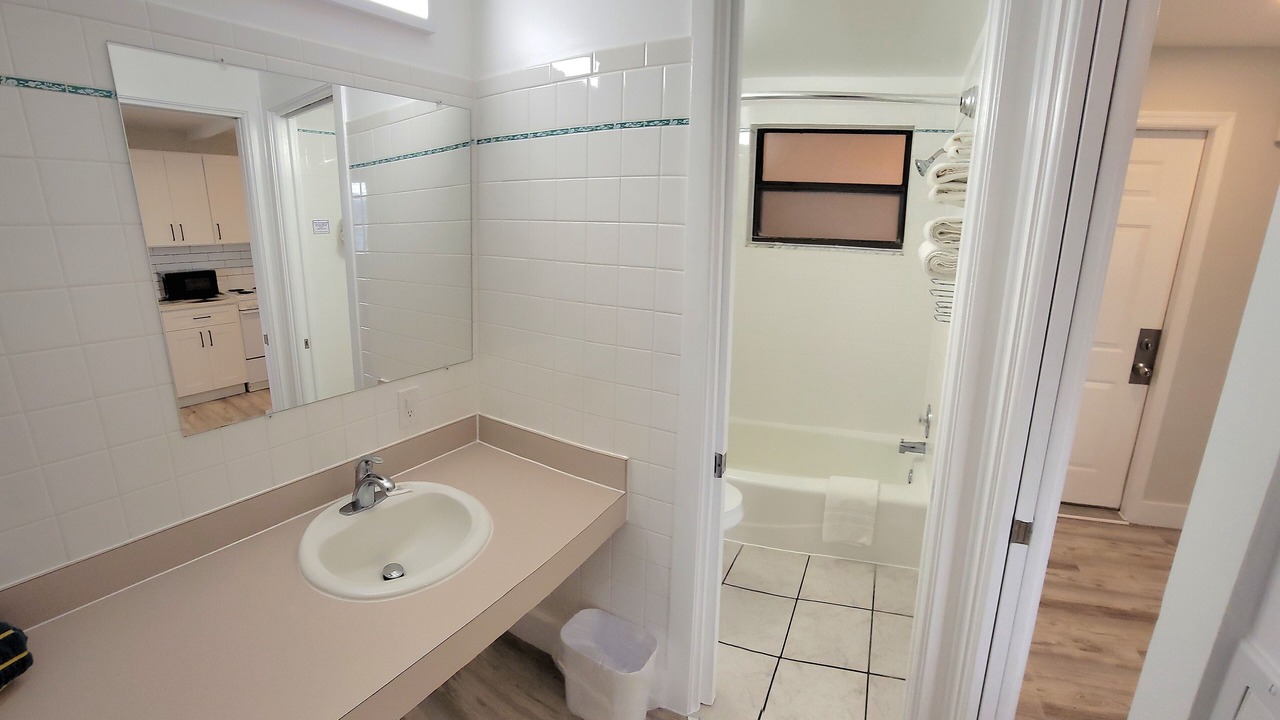 Photo of Bathroom in Treasure Island