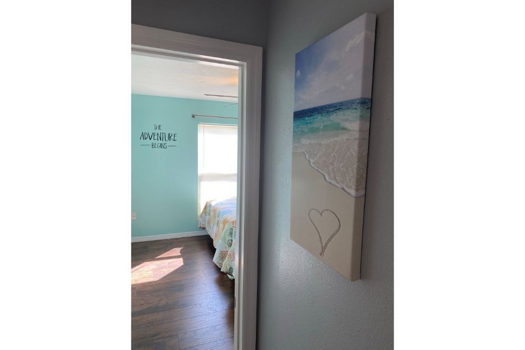 Photo of Bedroom in Bayshore Gardens