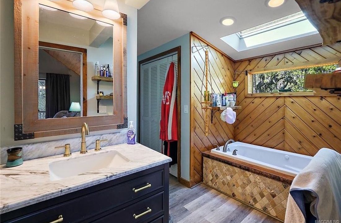 Photo of Bathroom in Hernando