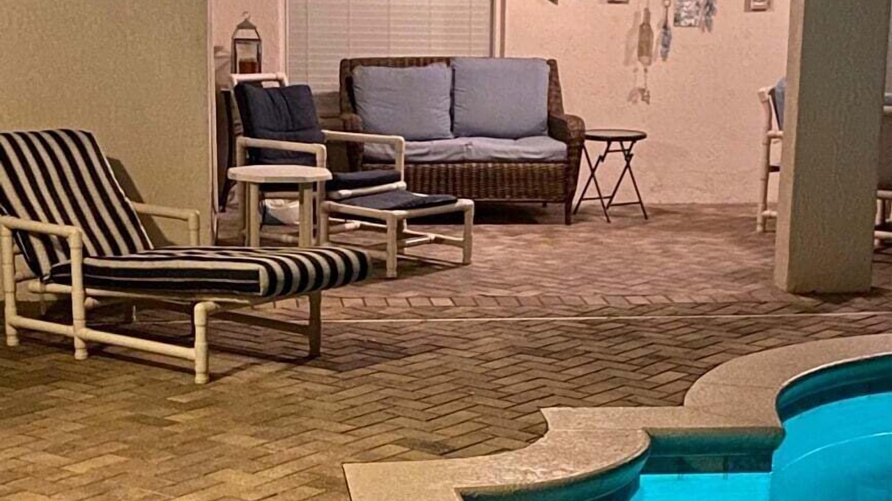 Photo of Outdoor in Orange Tree