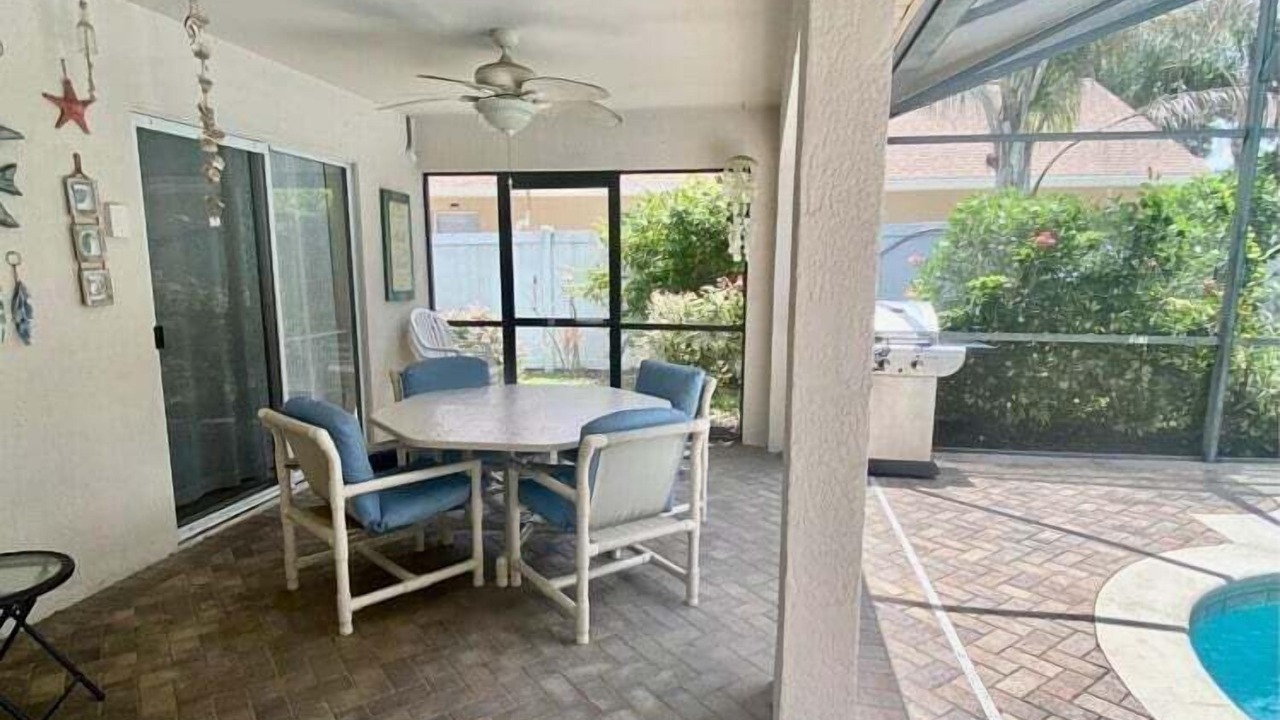 Photo of Outdoor in Orange Tree