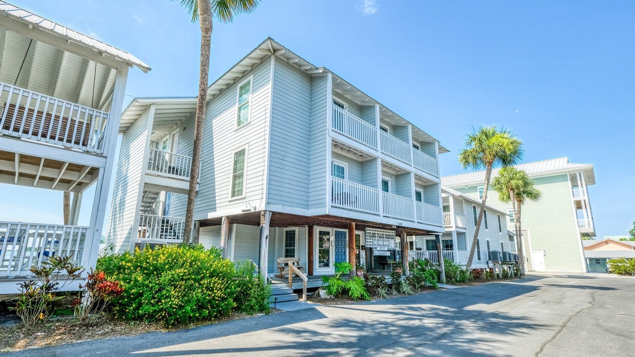 Photo of Others in Cedar Key