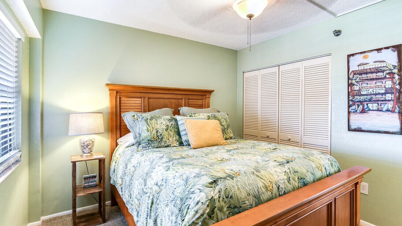 Photo of Bedroom in Madeira Beach