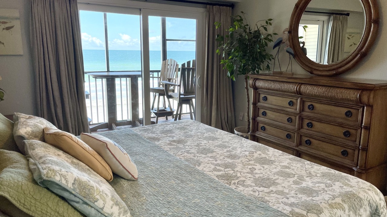 Photo of Bedroom in Madeira Beach