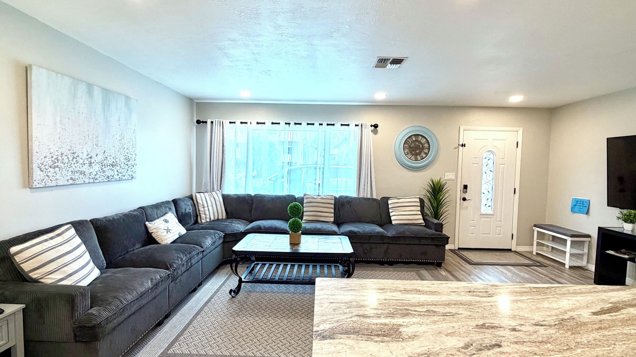 Photo of Livingroom in Seminole