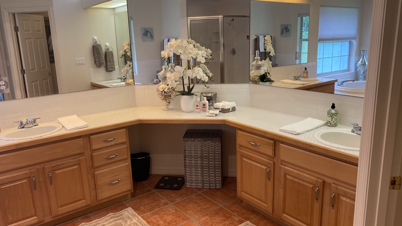 Photo of Bathroom in Fellowship