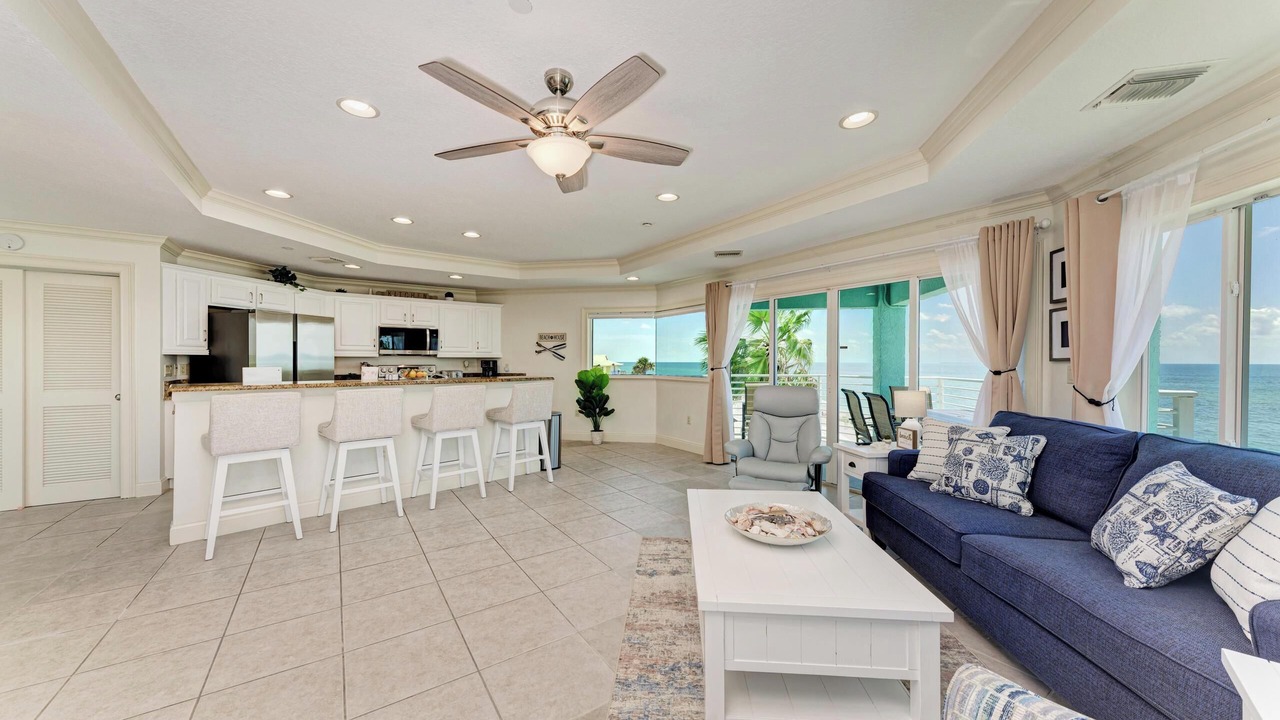 Photo of Livingroom in Englewood