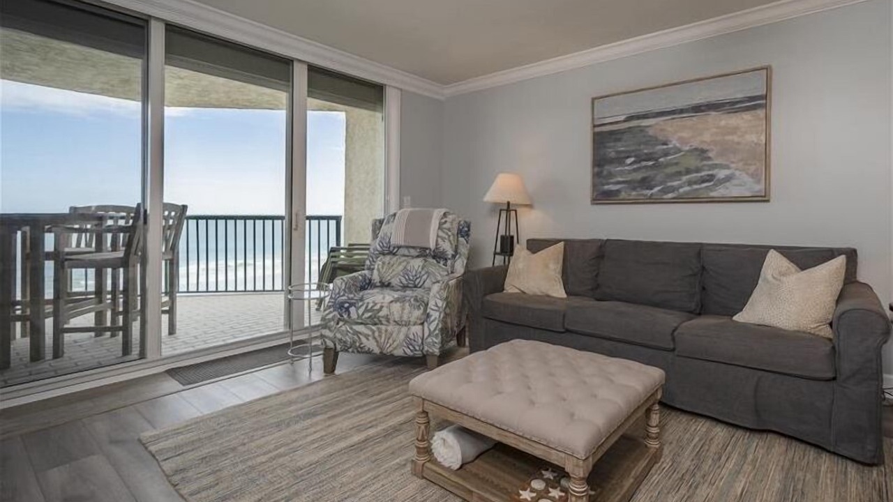 Photo of Livingroom in Ponce Inlet