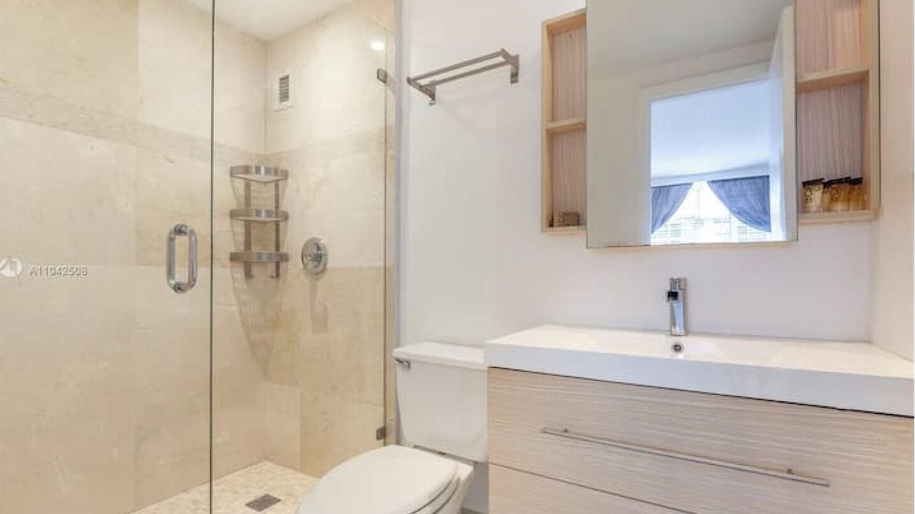Photo of Bathroom in Hollywood South Central Beach