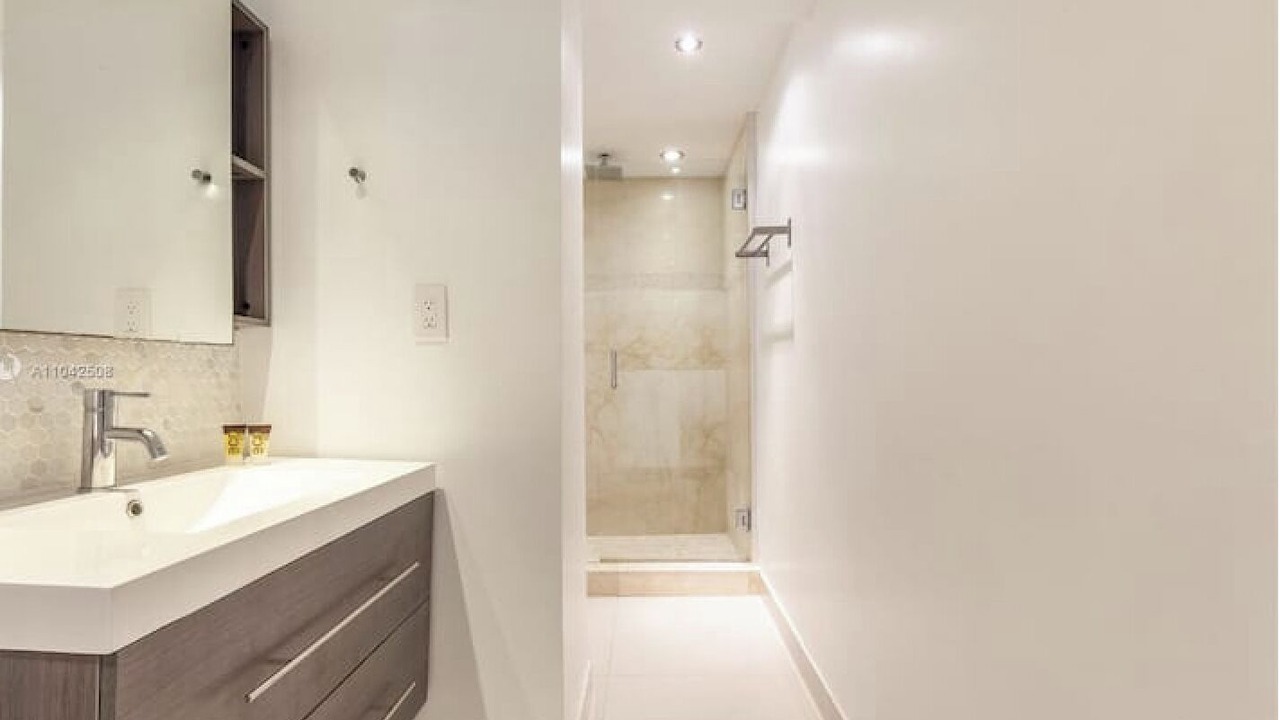 Photo of Bathroom in Hollywood South Central Beach
