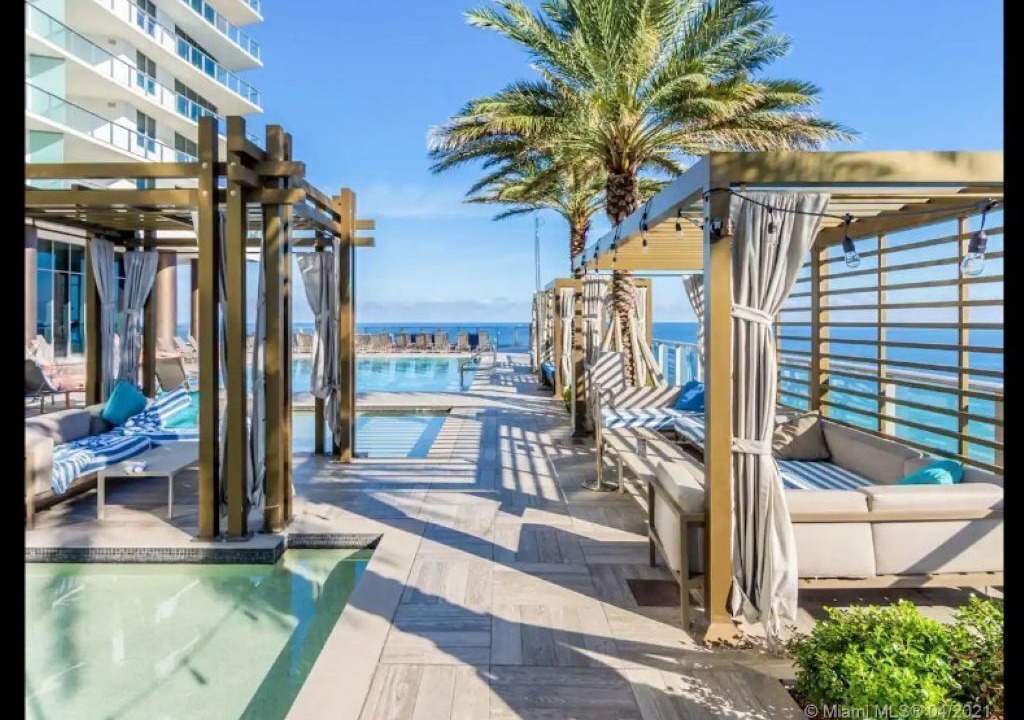 Photo of Outdoor in Hollywood South Central Beach