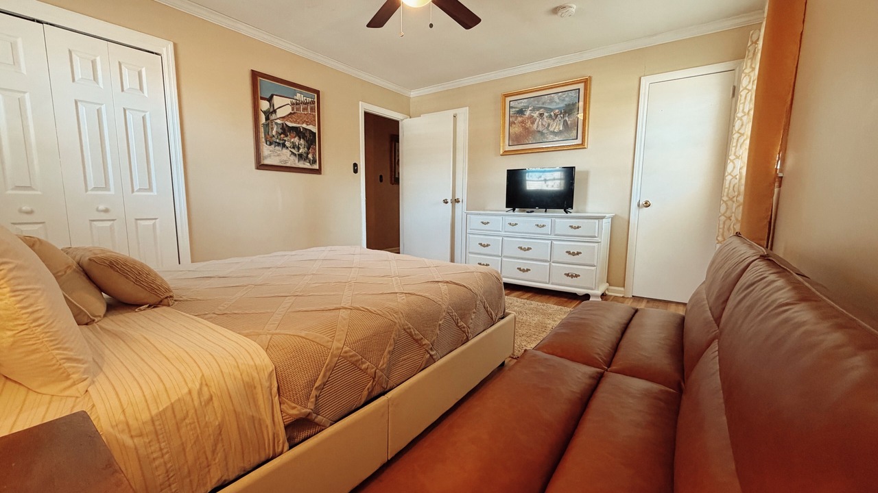 Photo of Bedroom in Valdosta