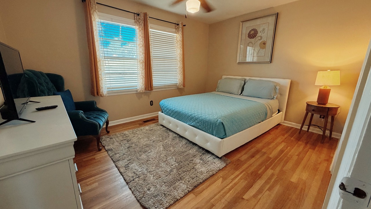Photo of Bedroom in Valdosta