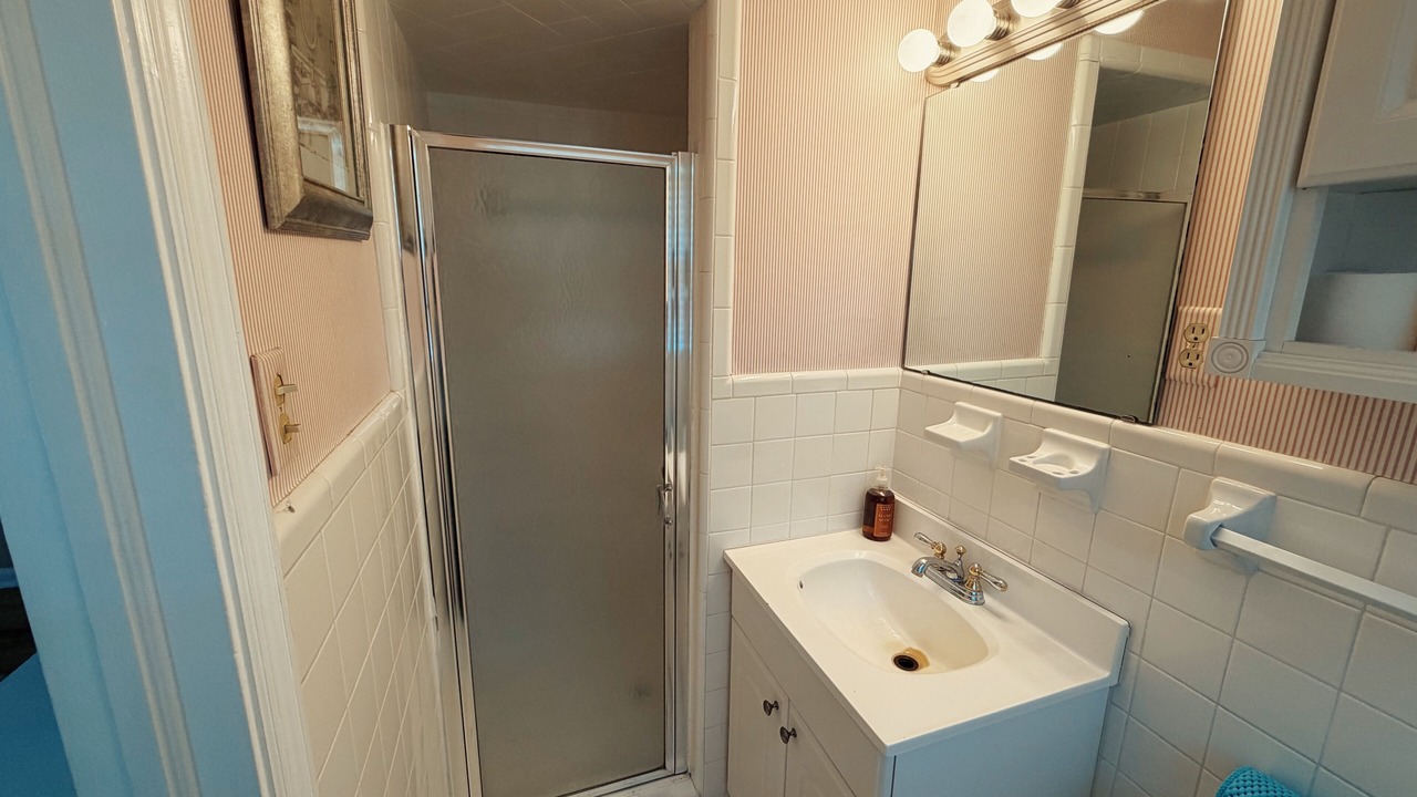 Photo of Bathroom in Valdosta