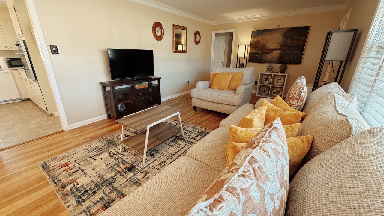 Photo of Livingroom in Valdosta