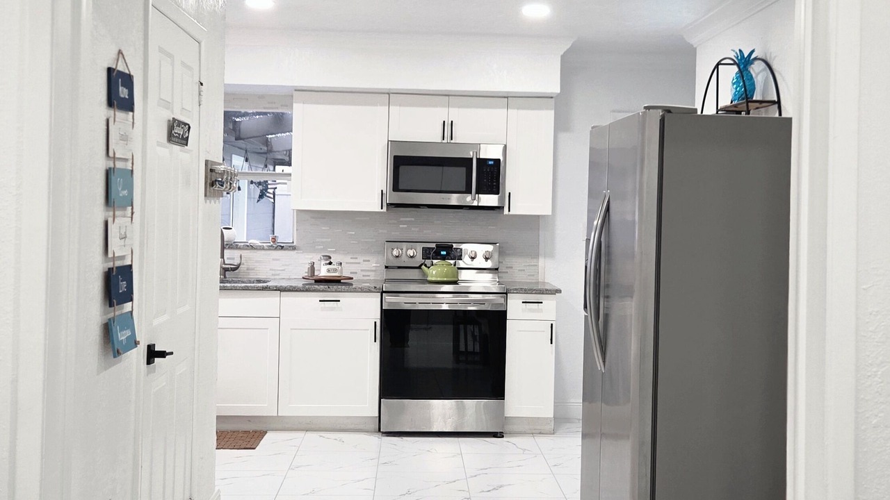Photo of Kitchen in Bearss Plaza