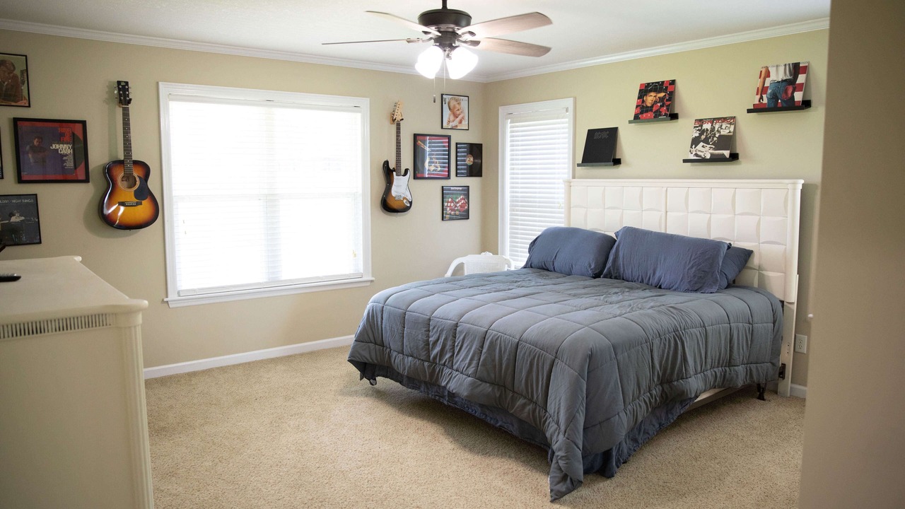 Photo of Bedroom in Adel