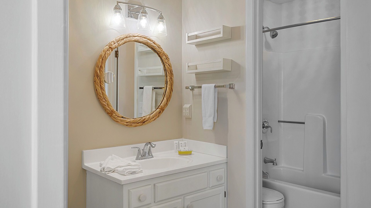 Photo of Bathroom in Gulfview Heights