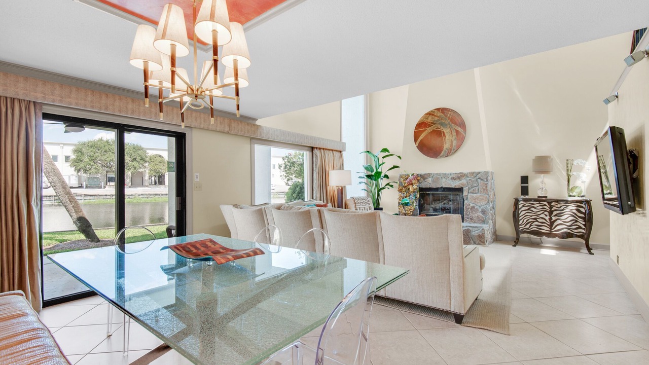 Photo of Bedroom in Holiday Isle