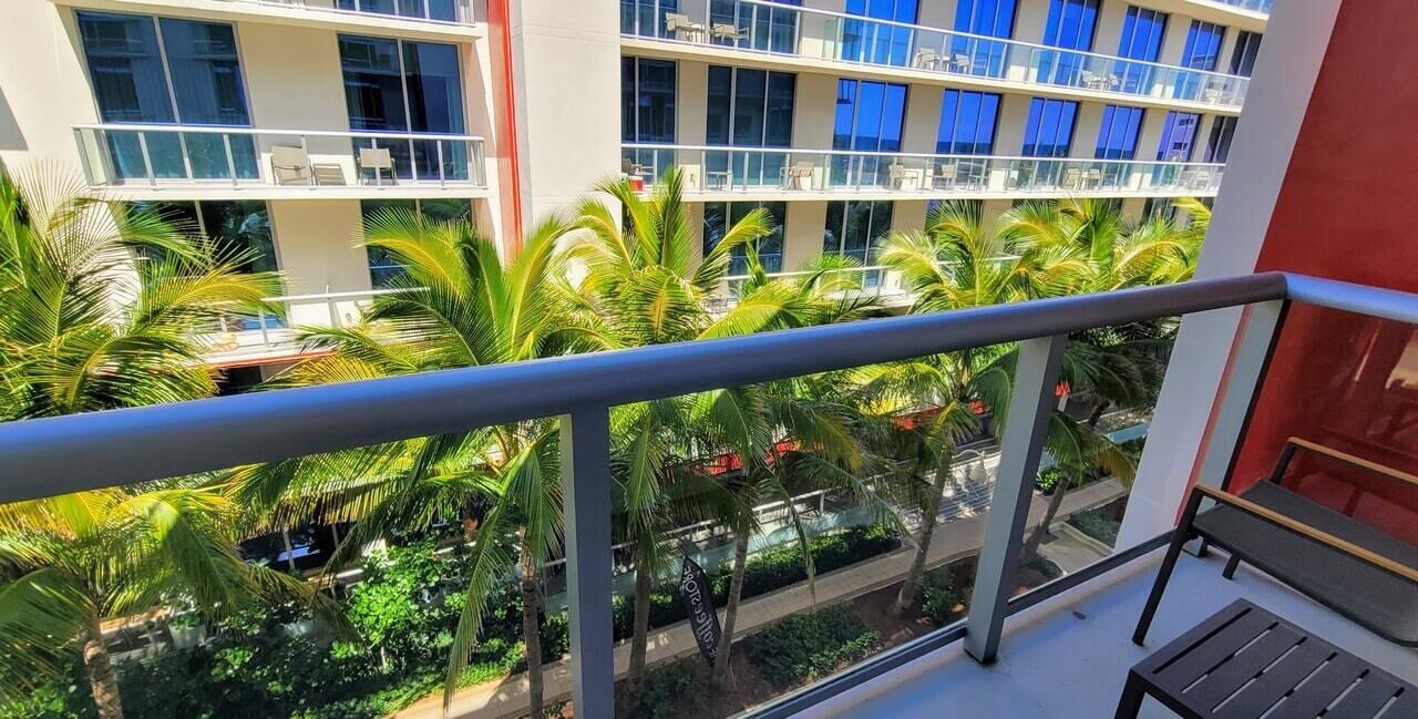 Photo of Outdoor in Hollywood