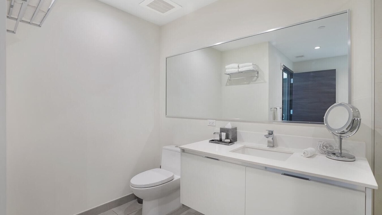 Photo of Bathroom in Hollywood